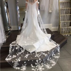 Beautiful long wedding veil